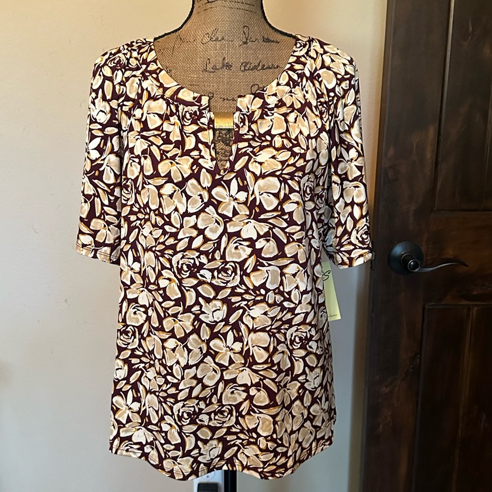 Pretty floral blouse-New with tag! - Picture 1 of 3